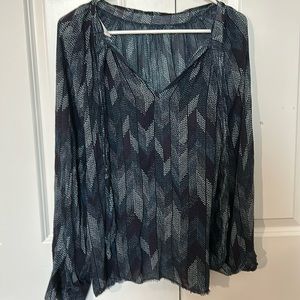 flowy soft light detailed blouse